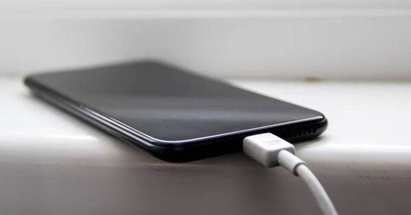 Pin điện thoại sạc siêu nhanh, 10 phút sạc đầy 90%