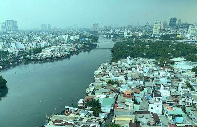 TP.HCM: Thí điểm tất cả hộ dân có nhà ven kênh rạch được thuê mua nhà ở xã hội