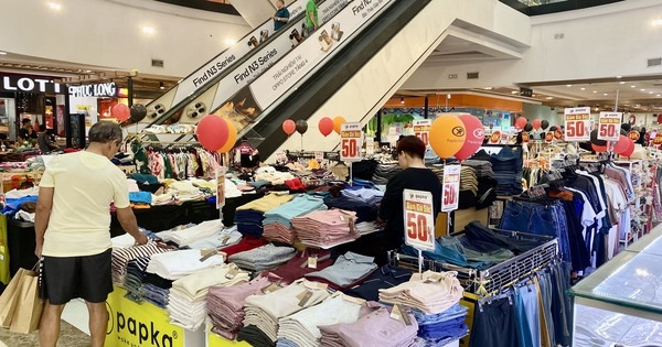 Mùa Black Friday thất vọng của giới kinh doanh và người tiêu dùng