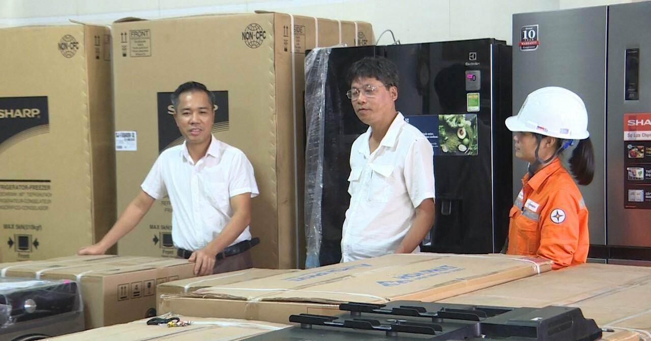 Công ty Điện lực Phú Thọ đưa ánh sáng về nông thôn