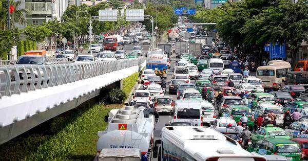 Dồn lực giảm kẹt xe cửa ngõ sân bay Tân Sơn Nhất