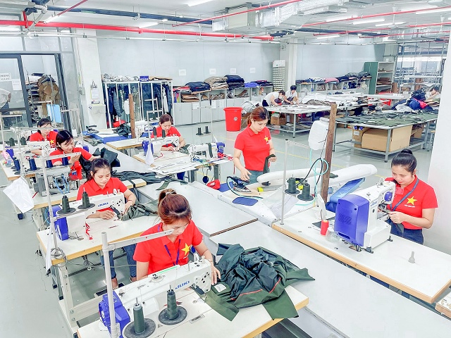 HTG bị phạt hành chính lần thứ 4 trong tháng dù mới chuyển sàn HOSE
