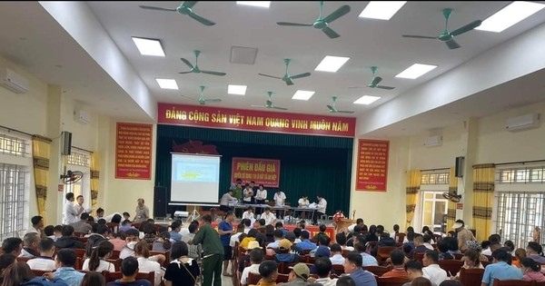 Lạ lùng các phiên đấu giá đất: Nơi bỏ cọc, chỗ cao chót vót