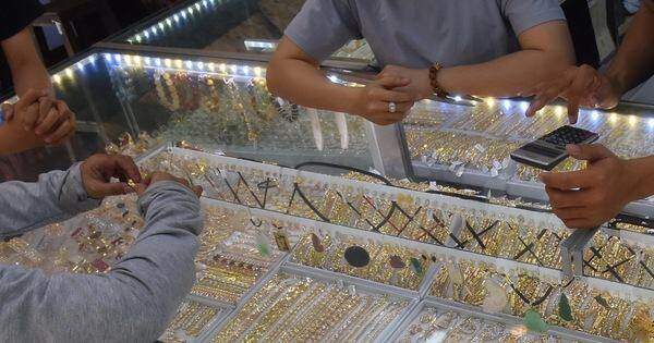Giá vàng tăng sốc đến bao giờ?