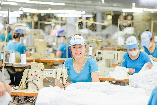 "Ông lớn" đầu ngành dệt may thưởng Tết trung bình 16 triệu đồng/người