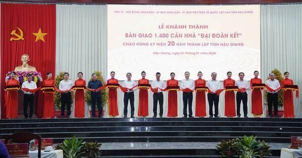 Agribank đồng hành hỗ trợ xây dựng, bàn giao 1.400 căn nhà Đại đoàn kết ở Hậu Giang