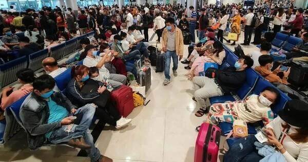 Cử tri phản ánh 'giá vé máy bay cao và không ổn định', Bộ GTVT nói gì?
