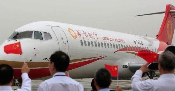 "Bán cho 1 nước 5 máy bay, cử kỹ thuật viên tới từ 3 năm trước vẫn chưa xong?"