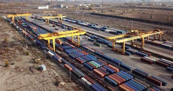 Trung Quốc vượt Nga trở thành đối tác thương mại hàng đầu ở Trung Á