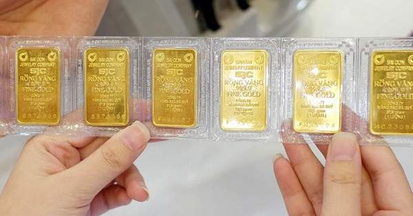 Giá vàng biến biến lạ