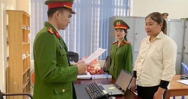 Bắt “nữ quái” làm giả sổ tiết kiệm 1 tỉ đồng đưa ngân hàng để rút tiền