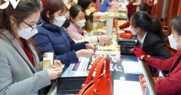 Đã đến lúc trả lại việc kinh doanh vàng cho thị trường