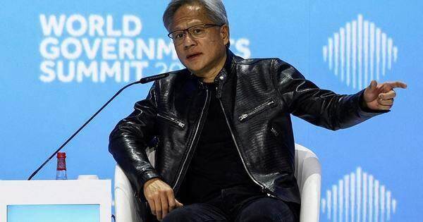 Tuyên bố 'Đừng học lập trình, AI sẽ lo hết' của CEO Nvidia gây tranh cãi