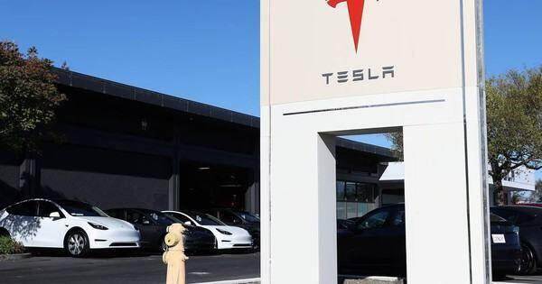 Vận đen đeo bám Elon Musk, Tesla thông báo đợt thu hồi lớn nhất trong lịch sử, gần như toàn bộ xe điện của hãng ở Mỹ bị ảnh hưởng