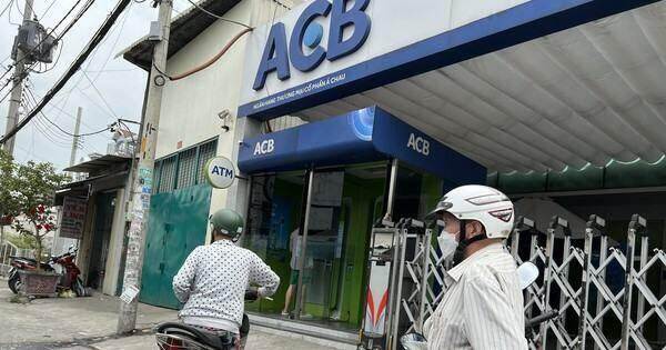 Tưởng cây ATM quá tải ngày Tết hóa ra ế chỏng chơ