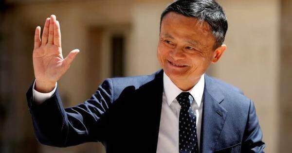 Người là "Vua Midas", người từng “đam mê” rửa bát cho vợ