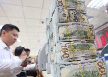 Đi xuống sau chuỗi ngày tăng cao