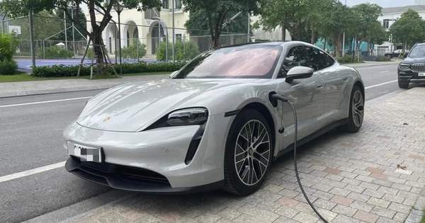 Ô tô điện hạng sang Porsche Taycan 'rớt giá' 50% sau 3 năm sử dụng