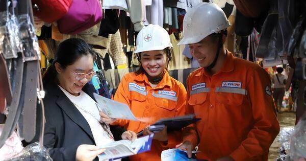 Quyết liệt thực hiện các biện pháp tiết kiệm điện trong mùa nắng nóng kéo dài