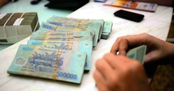 Lộ trình tuân thủ quy định giới hạn góp vốn, mua cổ phần của tổ chức tín dụng