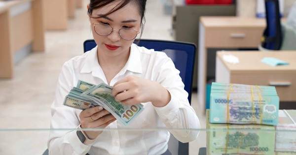 Khách hàng cần làm gì khi tiền gửi ngân hàng bỗng dưng bị mất?