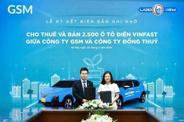 Lado Taxi ký thỏa thuận mua và thuê 2,500 ô tô điện VinFast từ GSM