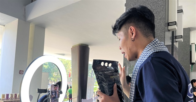 Người tiêu dùng Việt mua sắm qua mạng xã hội để tiết kiệm thời gian