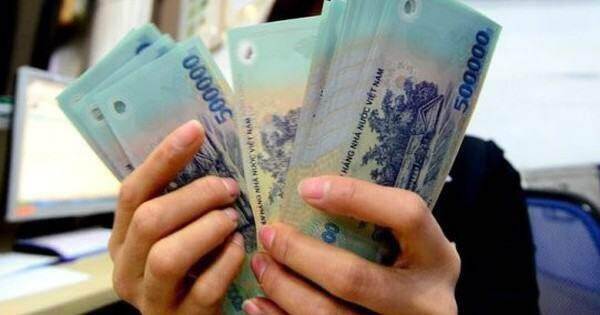 Một ngân hàng tăng mạnh thu nhập bình quân nhân viên lên 70 triệu đồng/tháng, gấp đôi nhân viên Vietcombank