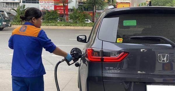 "Đột ngột" giảm ngay phiên đầu tuần