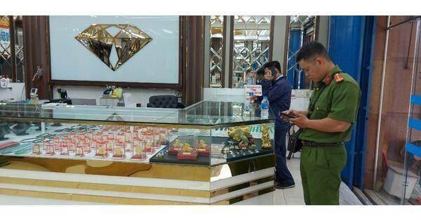 Liên tục kiểm tra hoạt động kinh doanh vàng