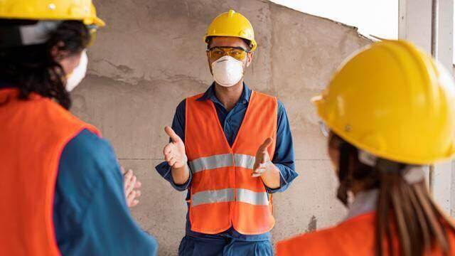Quan tâm đảm bảo an toàn cho người lao động tại nơi làm việc