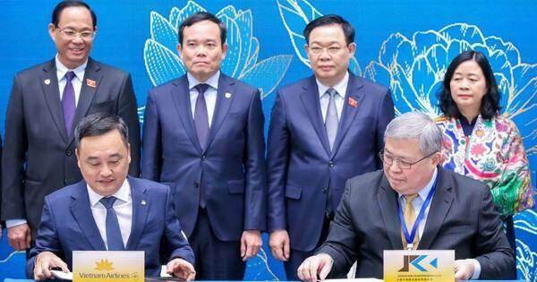 Vietnam Airlines ký biên bản ghi nhớ hợp tác với các đối tác Trung Quốc, tổng giá trị gần 450 triệu USD 6 Vietnam Airlines ký biên bản ghi nhớ hợp tác với các đối tác Trung Quốc, tổng giá trị gần 450 triệu USD