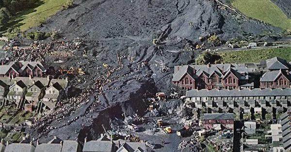 Câu chuyện có thật về thảm kịch chấn động xứ Wales năm 1966