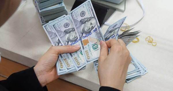 Diễn biến bất ngờ của tỉ giá sau khi Ngân hàng Nhà nước bán USD can thiệp