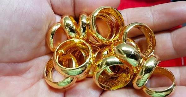Giá vàng nhẫn giảm mạnh