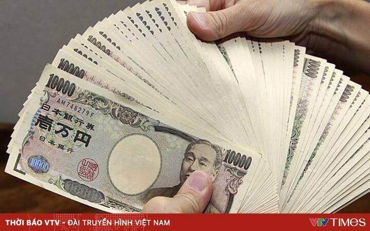Đồng yen giảm xuống mức thấp kỷ lục mới