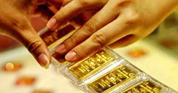 Sáng nay 22/4, giá vàng lao dốc giảm mạnh