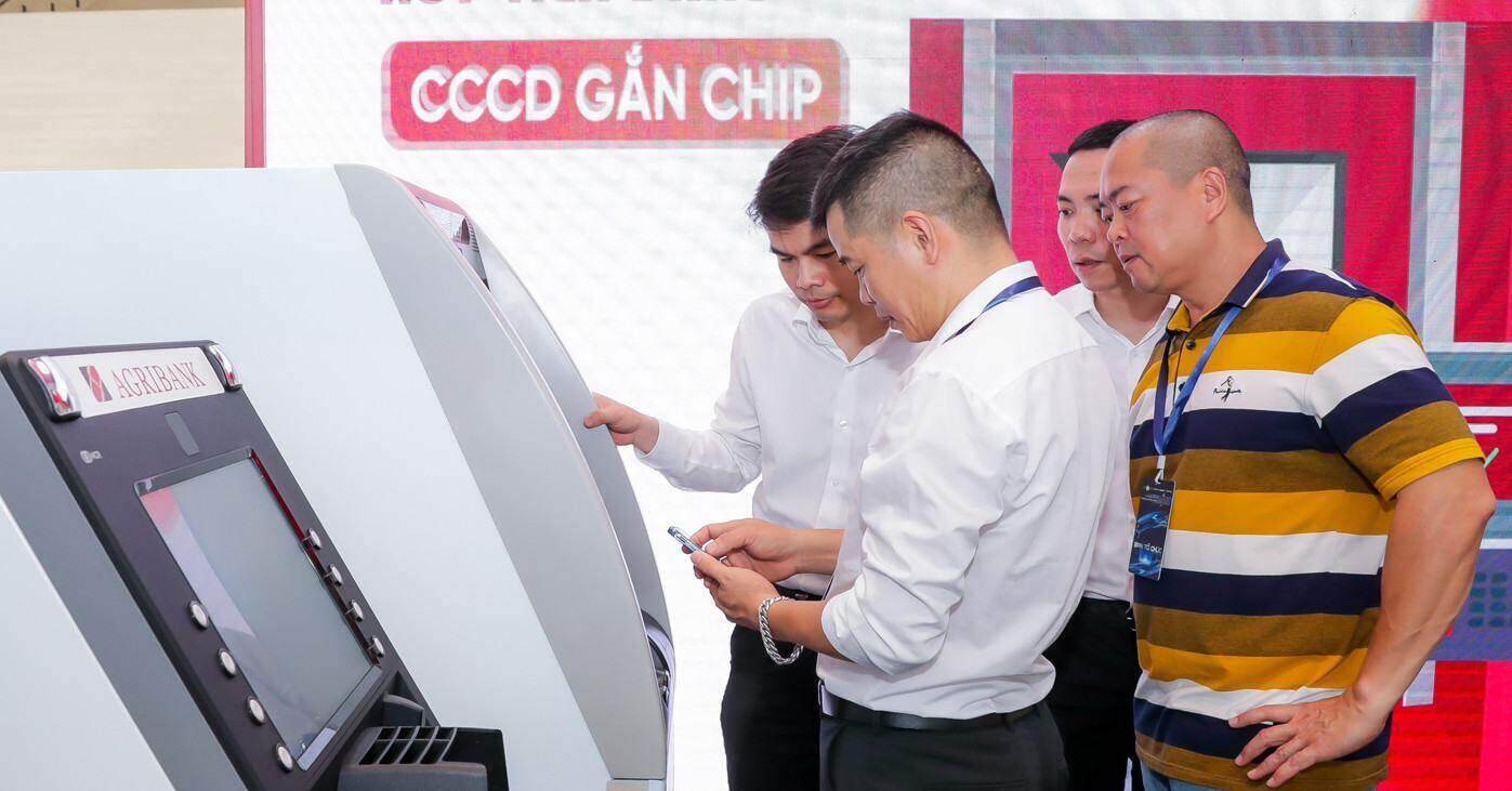 Agribank trình diễn 6 dịch vụ vượt trội 