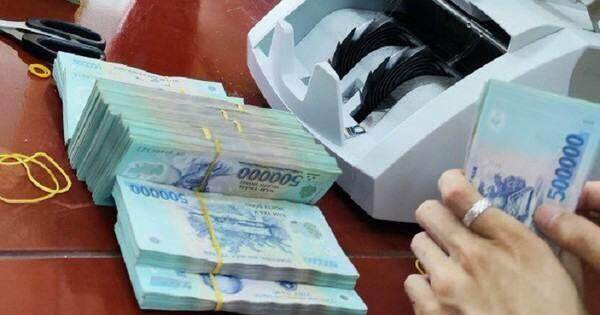 Một ngân hàng tăng lãi suất ngay trong ngày đầu tiên sau lễ