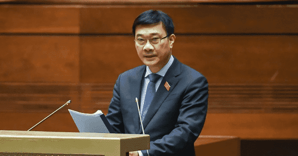 Có thể "xử lý hình sự" nếu vi phạm đấu giá, cấm "vợ, chồng, anh em ruột" cùng tham gia