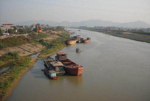 Phê duyệt phương án hộ đê, xử lý sạt trượt năm 2024