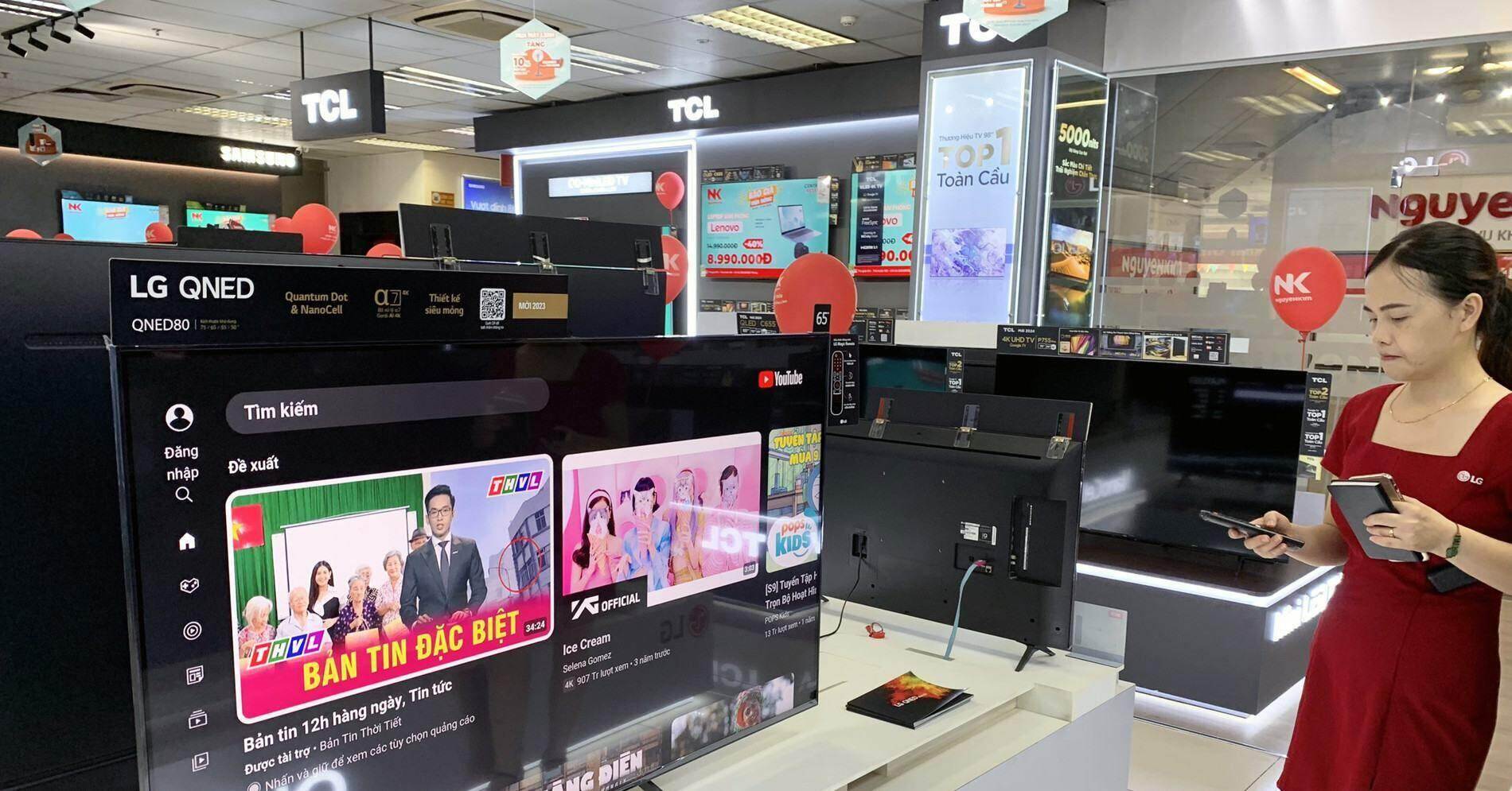 Tivi giảm giá 'sốc' vẫn ế chưa từng có dù mùa Euro cận kề