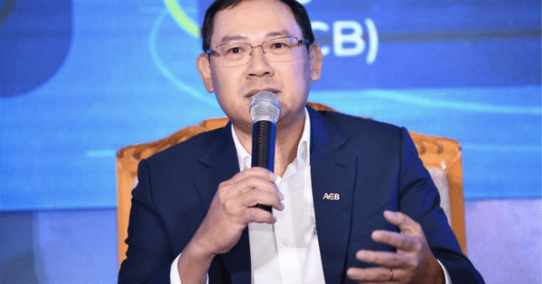 Sếp ACB nói gì về cuộc gọi lúc giữa đêm của những người "không làm gì" vẫn mất tiền