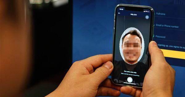 Mặc trang phục cảnh sát, gọi video ép người phụ nữ chuyển tiền, nếu không sẽ bắt tạm giam