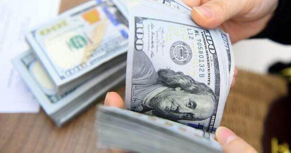Giá USD chợ đen giảm mạnh