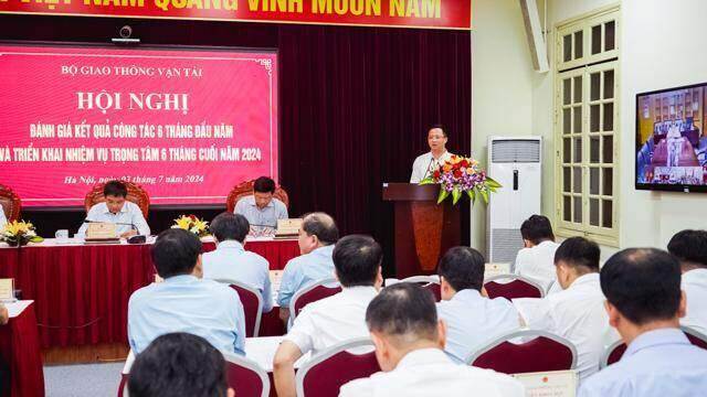 Bộ Giao thông vận tải giải ngân đạt 40%, triển khai loạt dự án trọng điểm trên cả 5 lĩnh vực