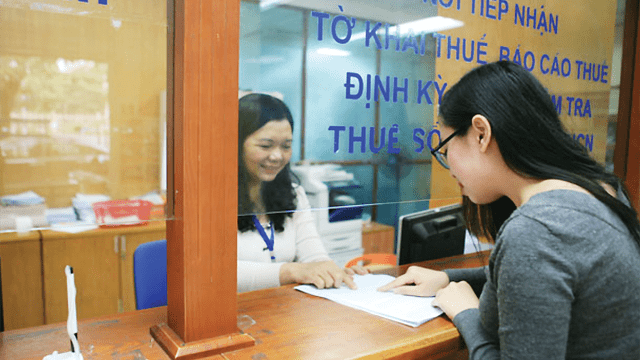 Nỗ lực khai thác “mỏ vàng” thuế thương mại điện tử
