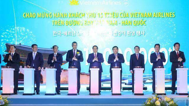Vietnam Airlines ghi dấu mốc 30 năm đường bay Việt Nam - Hàn Quốc