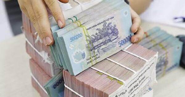 Vì sao ngày càng nhiều ngân hàng tăng lãi suất huy động?