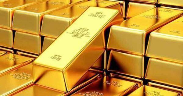 Giá vàng bất ngờ giảm sâu, xuống dưới 2.400 USD/ounce